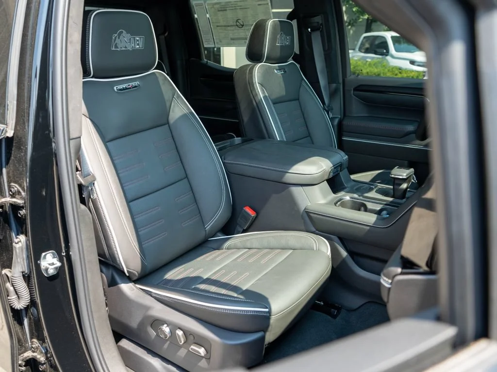 New 2026 Onyx Black GMC AT4X image 9