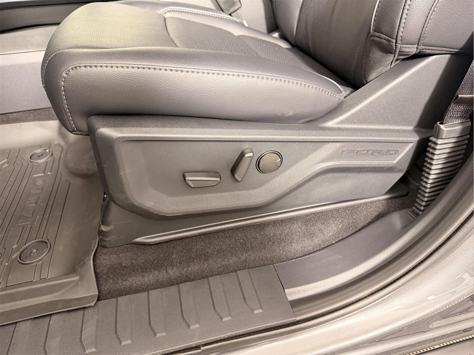 New 2026 Carbonized Gray Metallic Ford Lariat® image 54