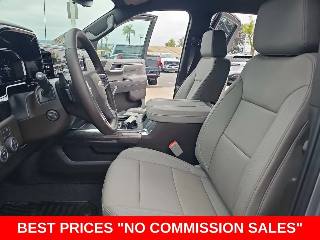2026 Chevrolet Silverado 1500 LTZ - Photo 14