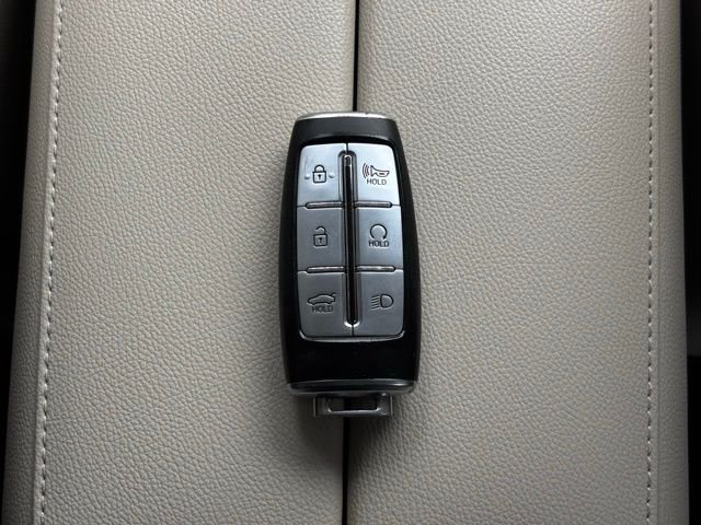 Used 2021 Silver Genesis 2.5T image 62
