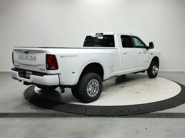 New 2026 Bright White Clear-Coat Exterior Paint RAM Laramie image 8
