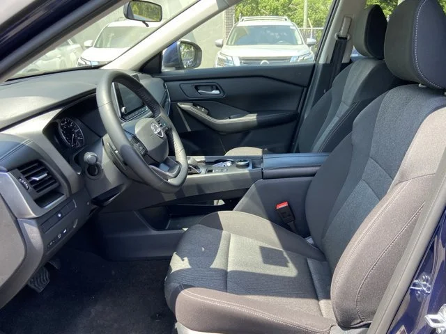 2025 Nissan Rogue SV - Photo 22