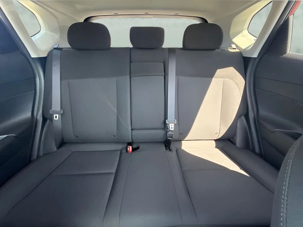 Used 2024 Red Hyundai SEL image 6