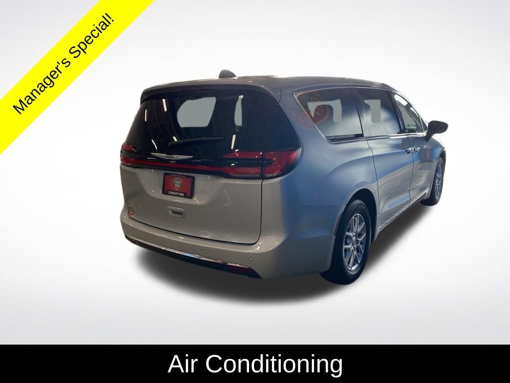 Used 2023 Silver Chrysler Touring L image 15