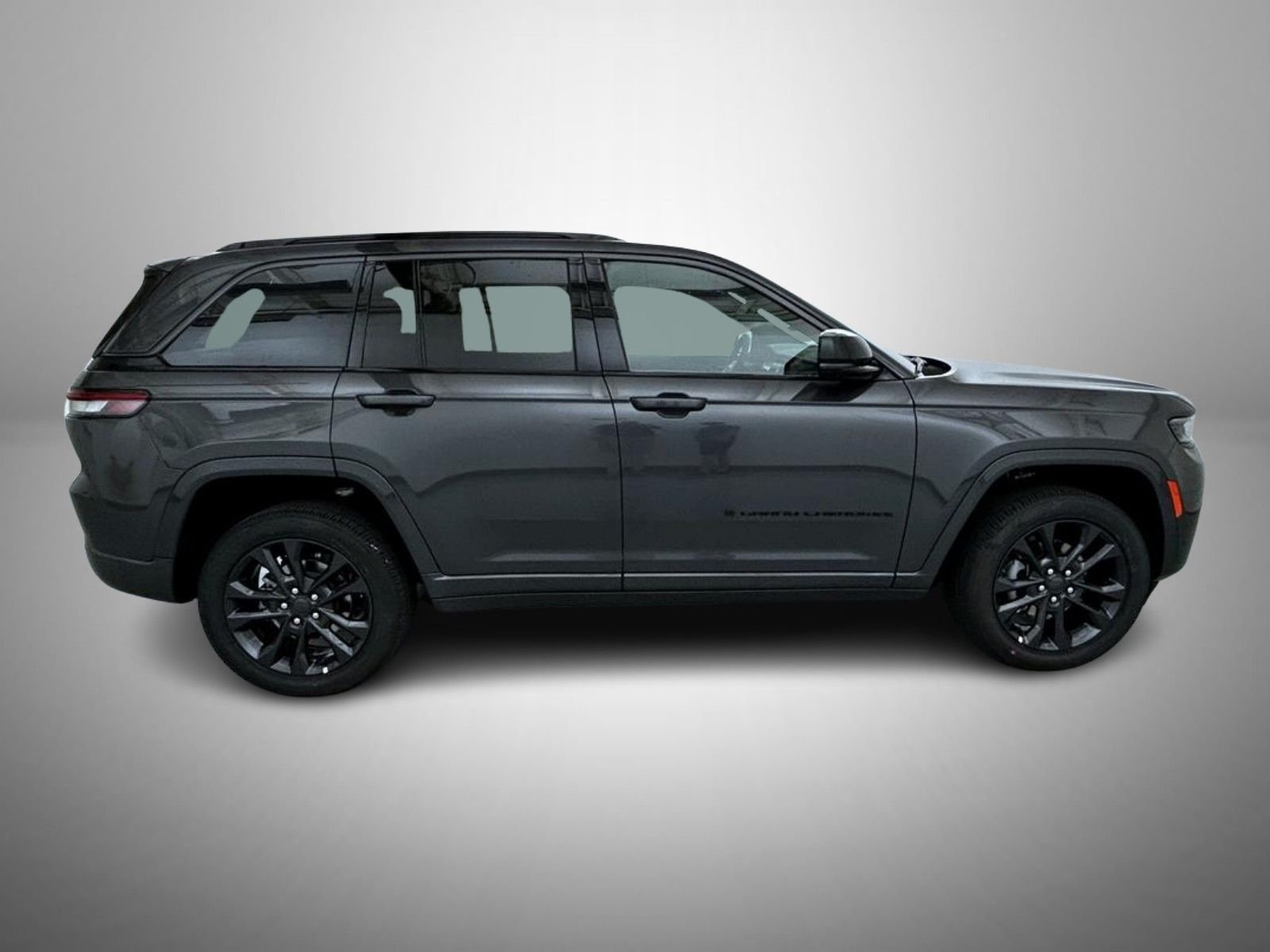 New 2026 Baltic Gray Metallic Clear-Coat Exterior Paint Jeep Limited Reserve image 4