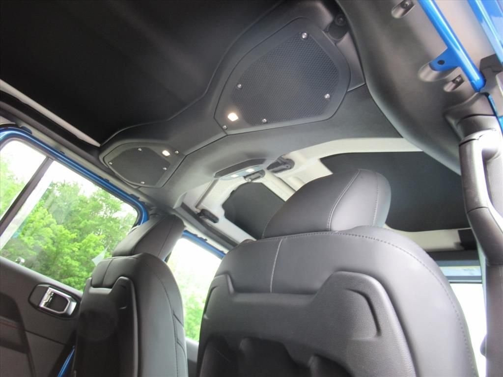 New 2026 Hydro Blue Pearl-Coat Exterior Paint Jeep Rubicon X image 15