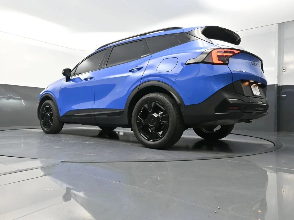 Used 2026 Blue Kia X-Line image 27