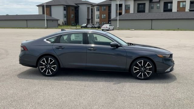 New 2026 Meteorite Gray Metallic Honda Touring image 2