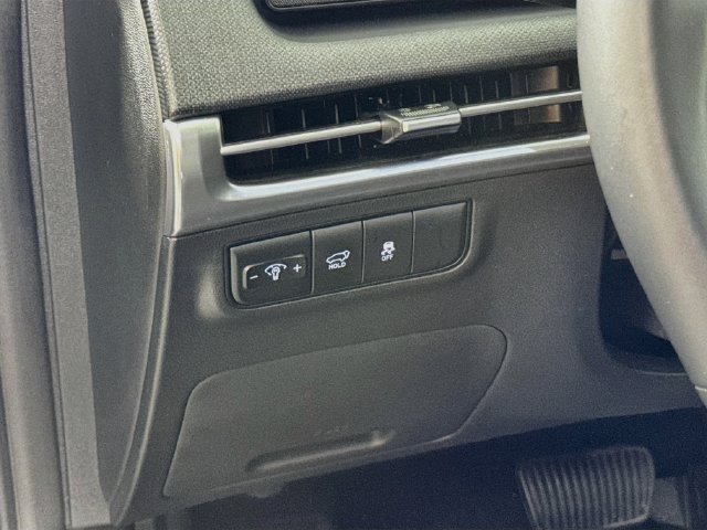 Certified Used 2025 Blue Hyundai SEL Convenience image 14