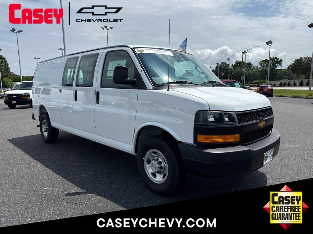 2026 Chevrolet Express Cargo WT