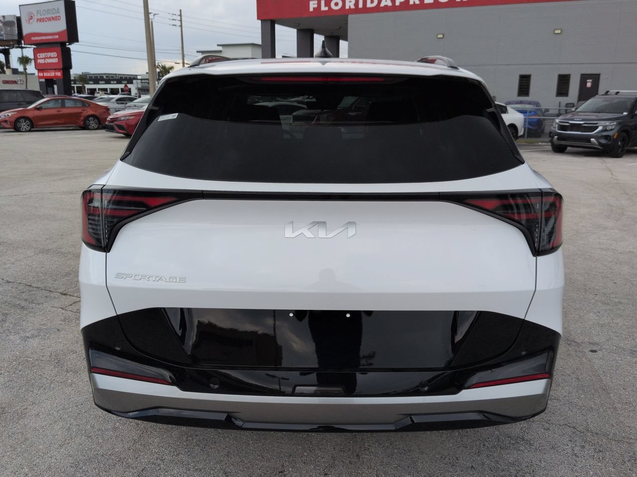New 2026 Glacial White Pearl Kia SX image 5