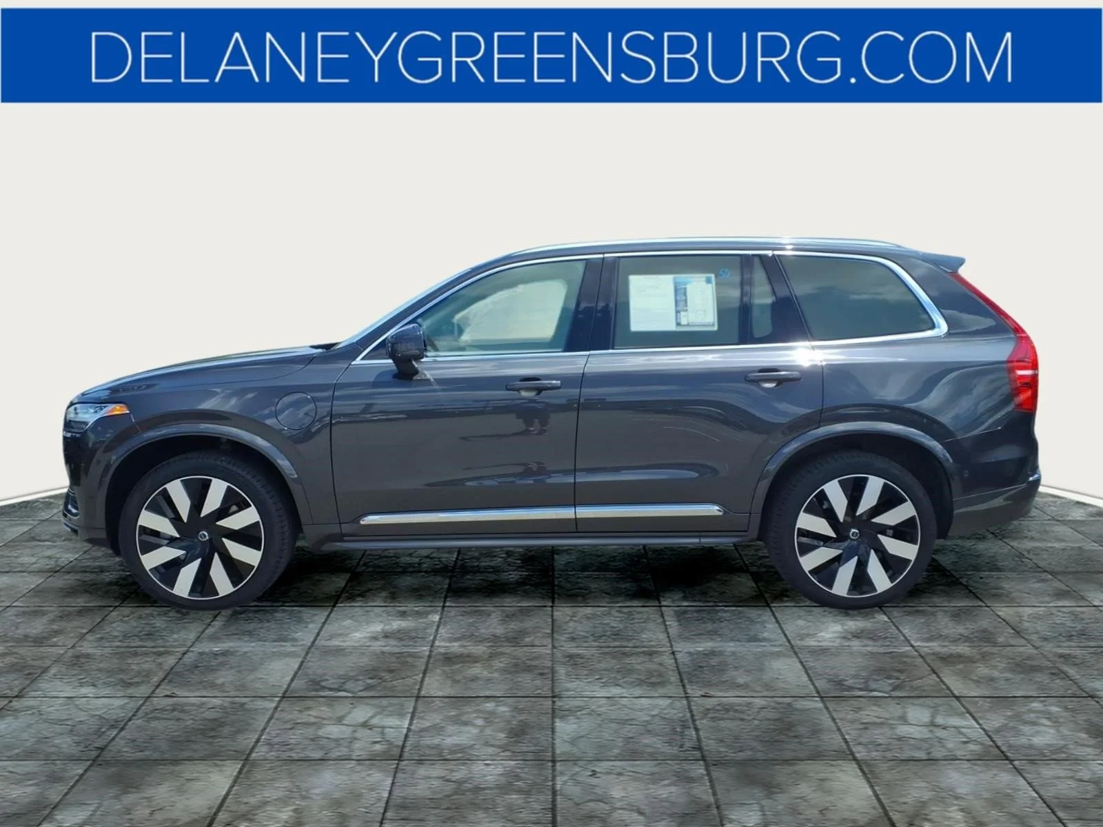 Used 2023 Platinum Gray Metallic Volvo Ultimate image 6