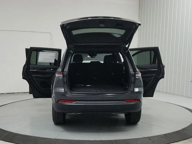 New 2026 Baltic Gray Metallic Clearcoat Jeep Altitude image 14