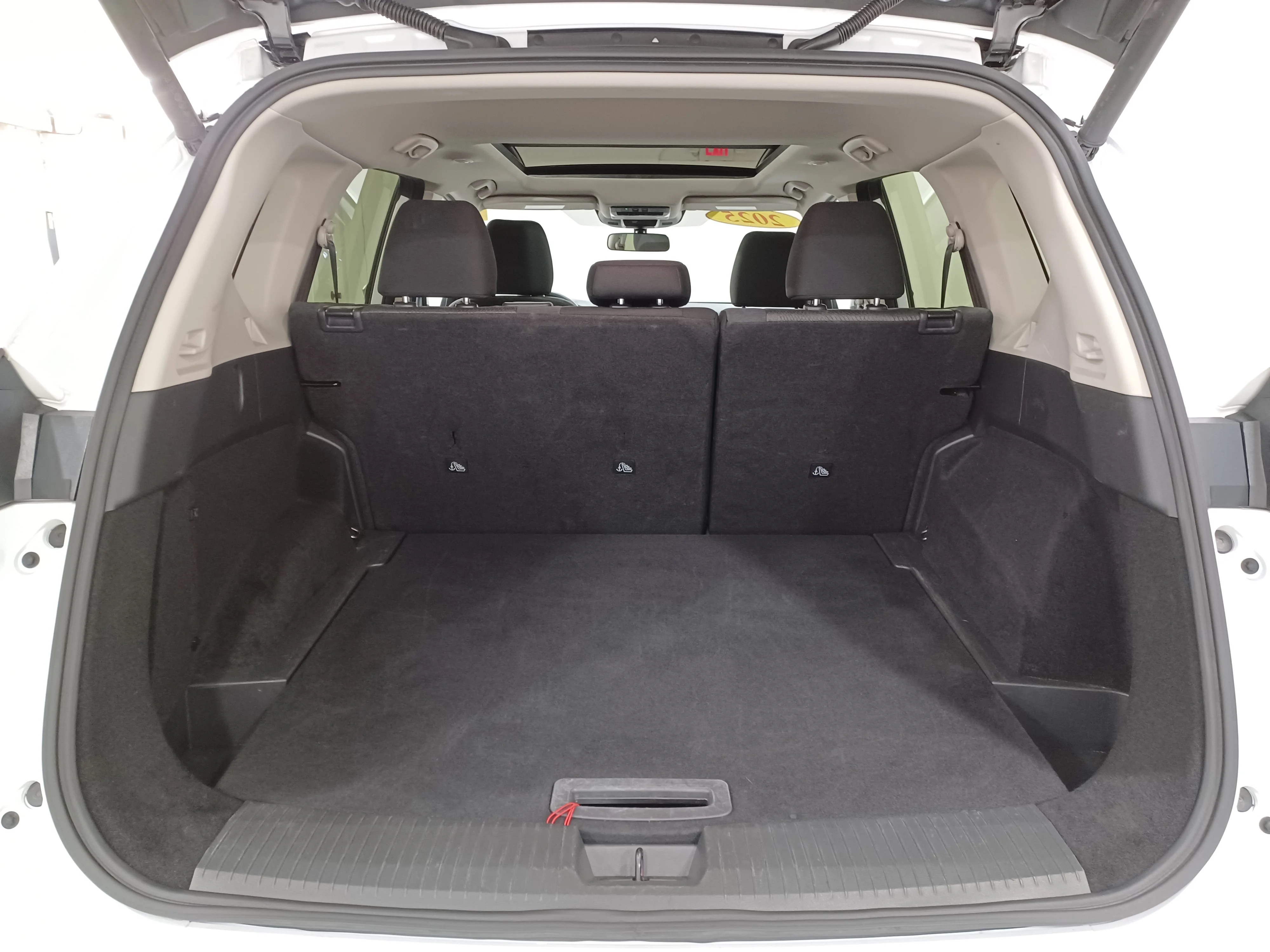 Certified Used 2025 Everest White Tricoat Pearl Nissan SV*Adaptive Cruise | Remote Start | Htd Seats | Pano Roof | Htd Wheel | Blind Spot Detection image 25