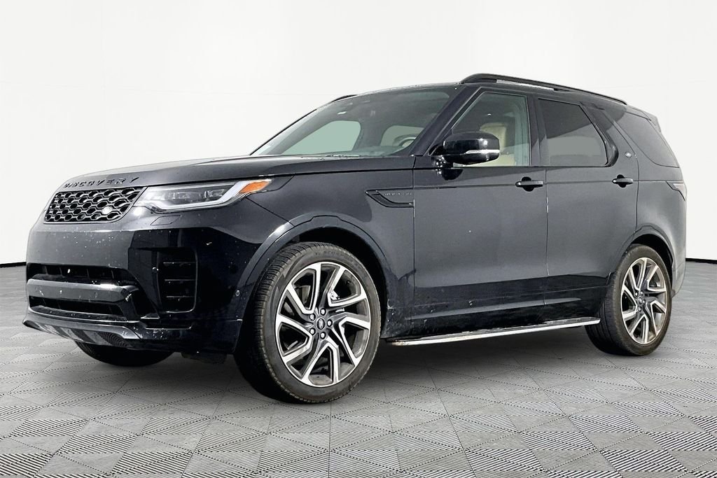 2024 Land Rover Discovery P300 Dynamic SE's photo