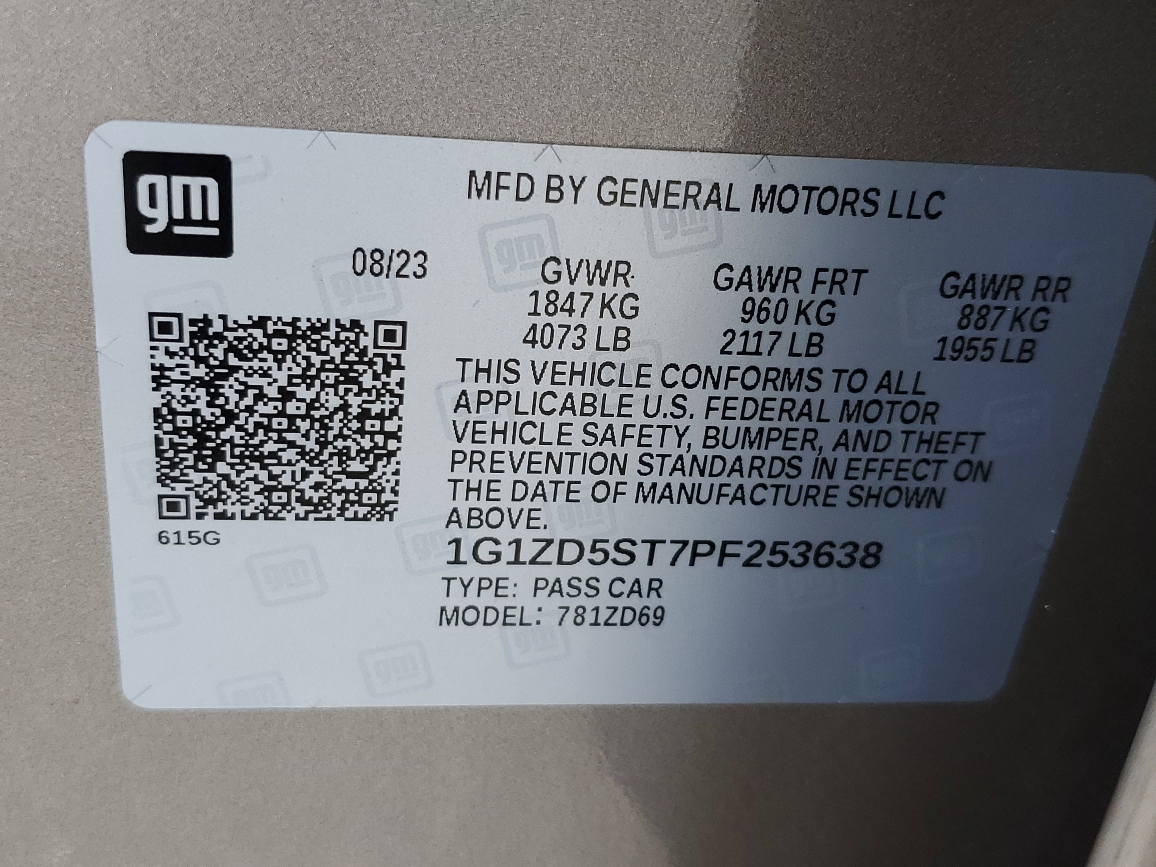 Certified Used 2023 Mineral Gray Metallic Chevrolet LT image 32