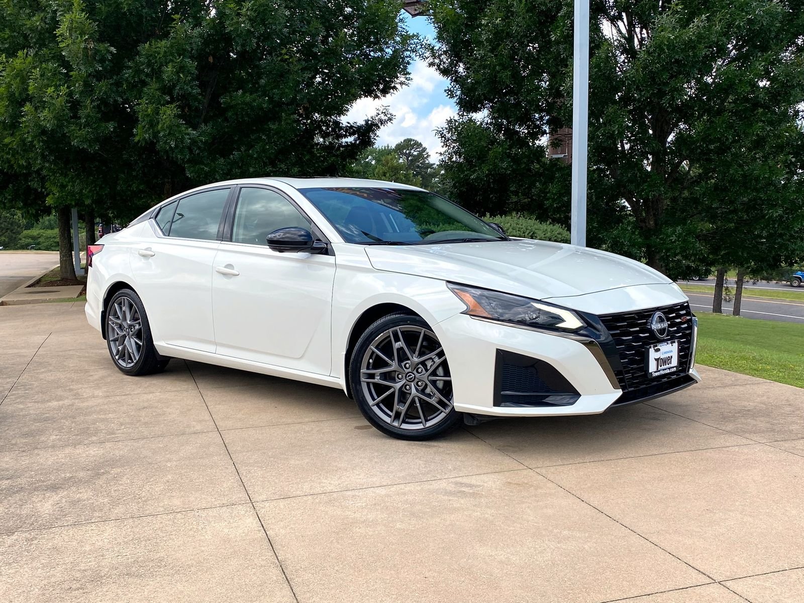 2023 Nissan Altima 2.0 VC-T SR's photo