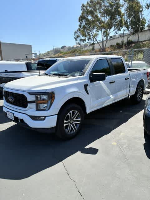 Used 2023  Ford XL image 2
