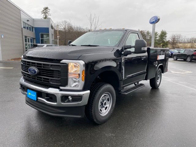 New 2026 Agate Black Metallic Ford XL image 11