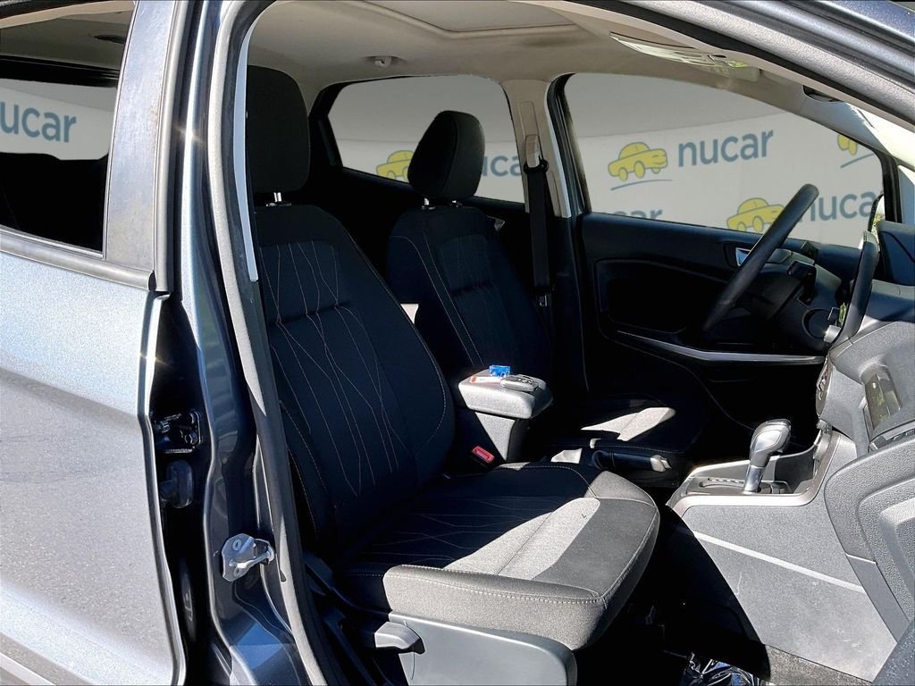 Used 2022 Smoke Metallic Ford SE image 11