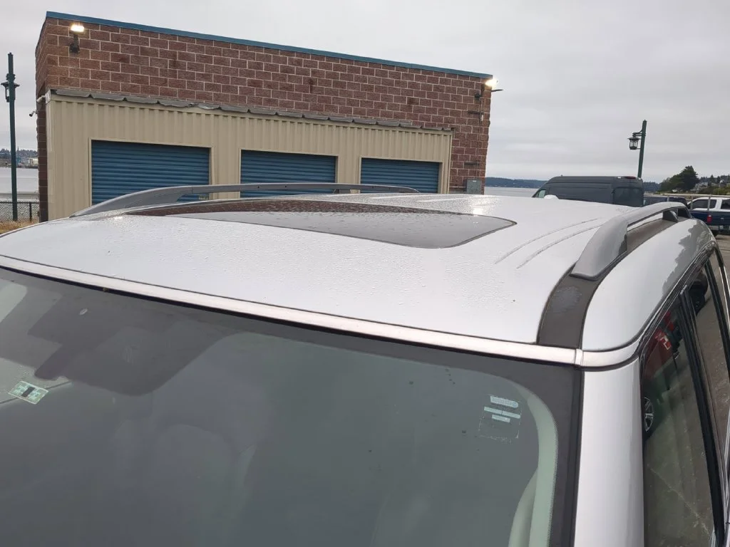 Used 2019 Silver Nissan SL image 22
