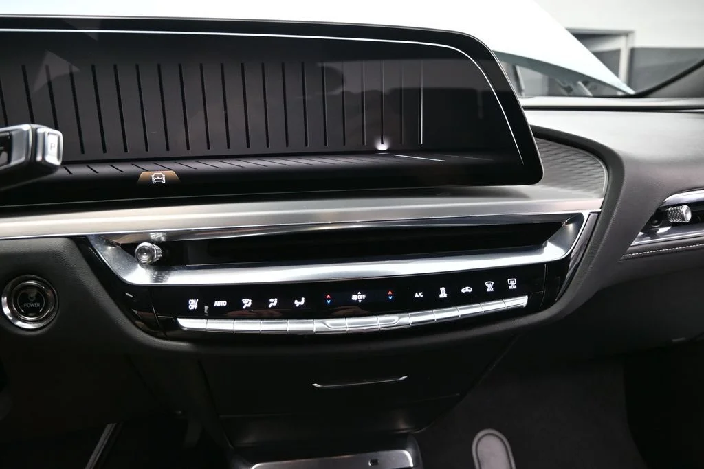 Used 2024 Blue Cadillac Luxury image 15