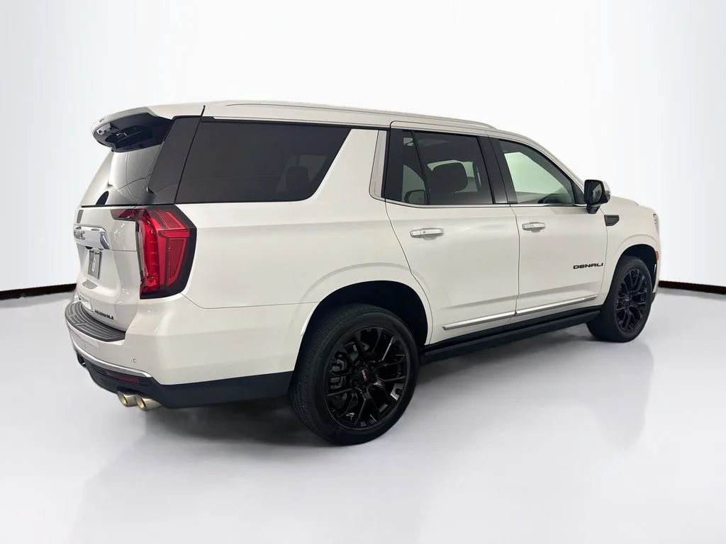 Used 2023 White GMC Denali image 5