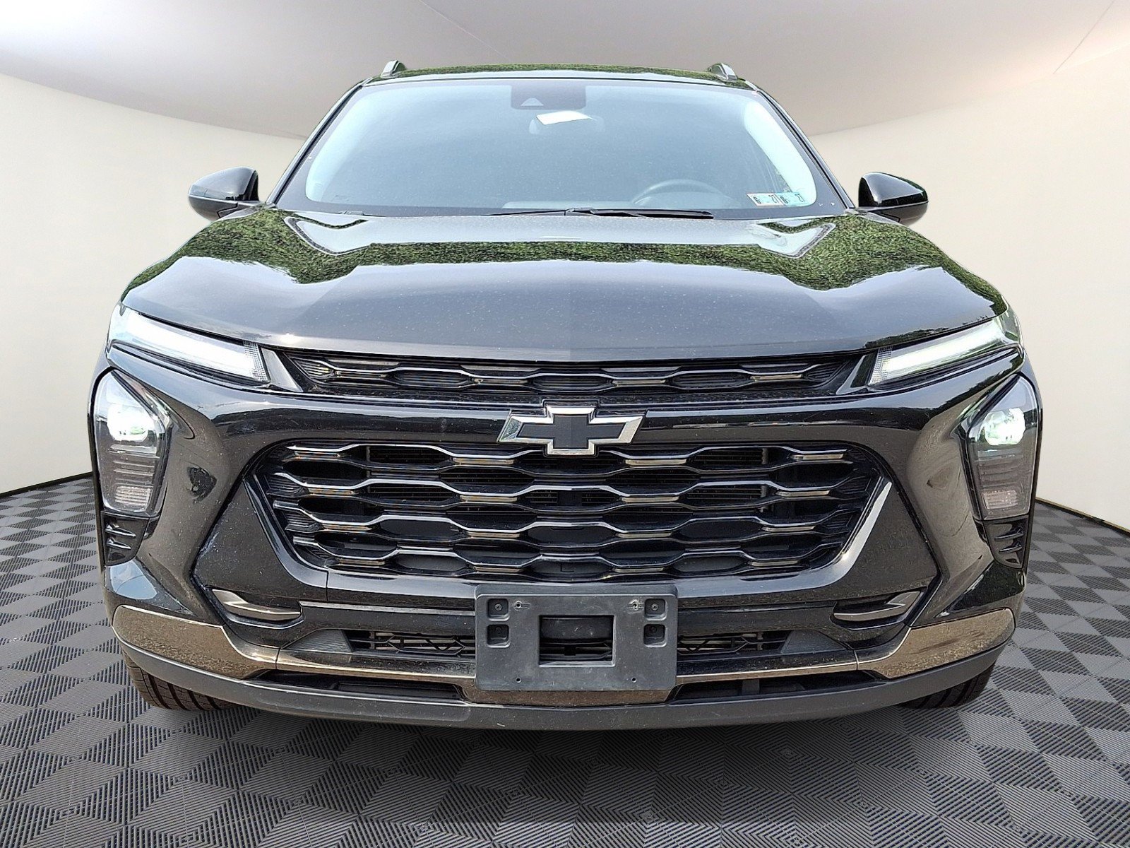 Used 2024 Mosaic Black Metallic Chevrolet ACTIV image 1