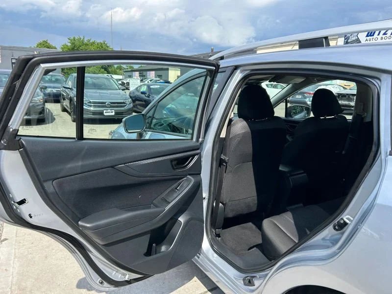 Used 2023 Silver Metallic Subaru Premium Wagon 4D image 33