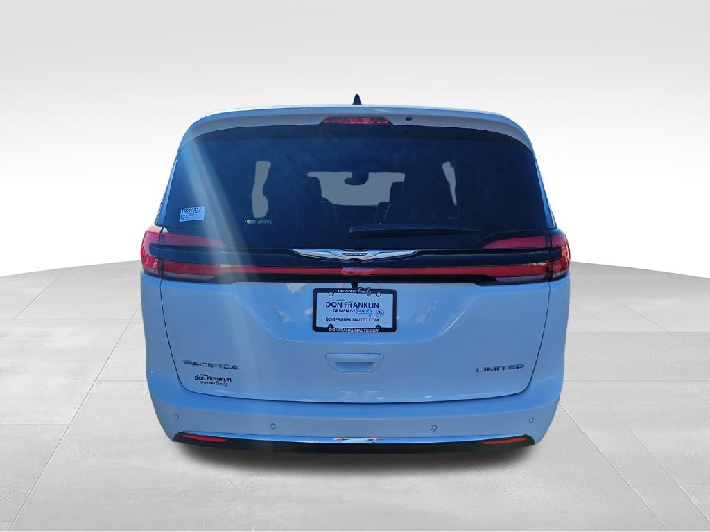 Used 2026 White Chrysler Limited image 4