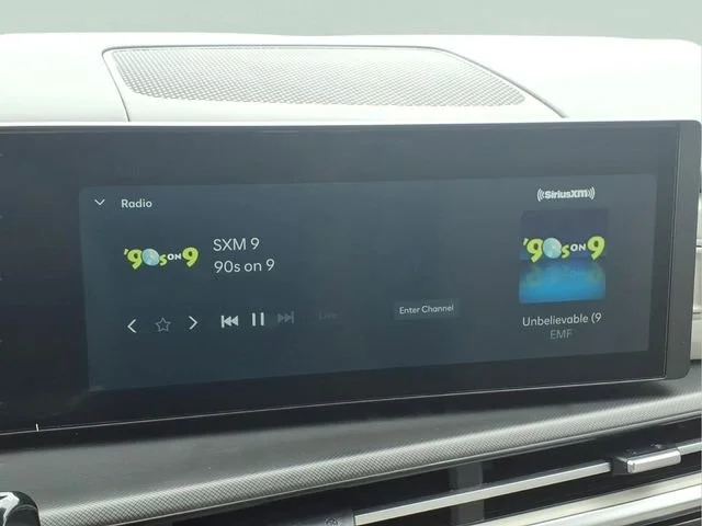 Used 2026  Hyundai SEL image 5