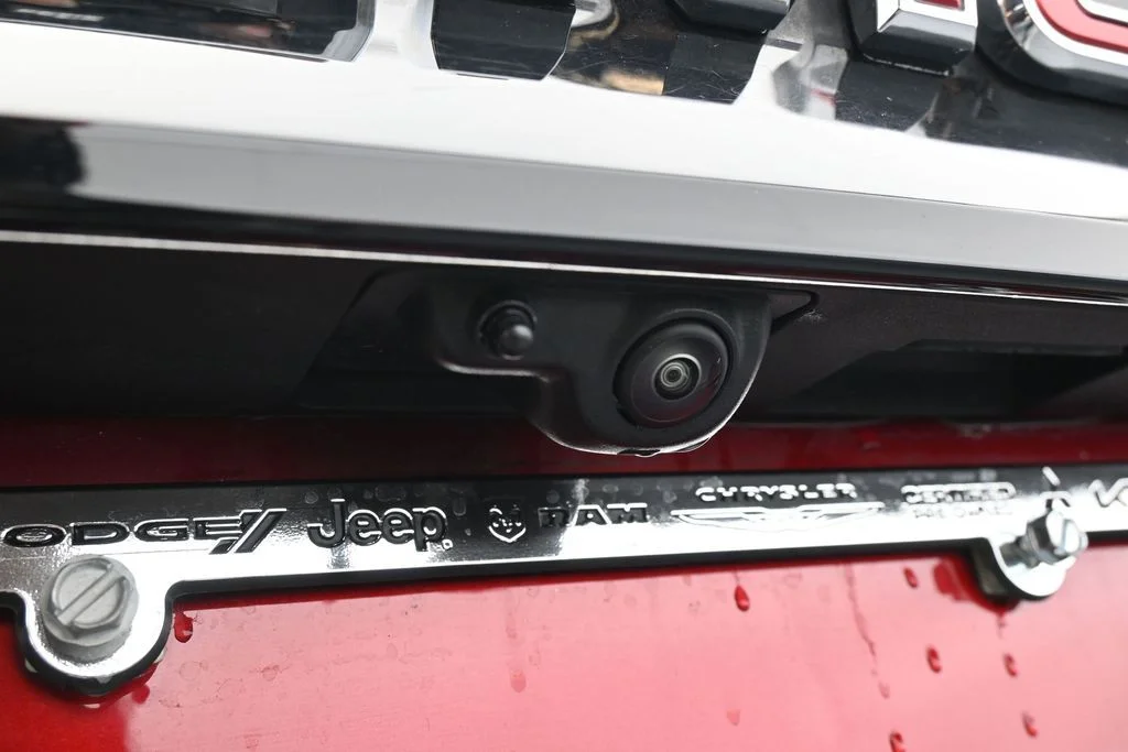 Used 2024 Volcanic Red Tintcoat GMC Elevation image 38