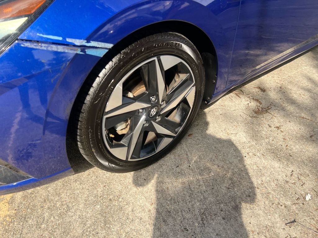 Used 2022 Blue Hyundai Limited image 17
