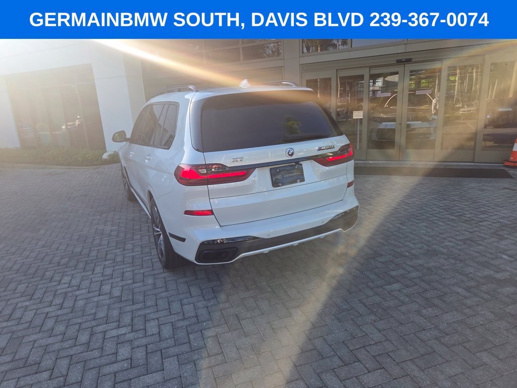 Used 2022 White Metallic BMW M50i image 18