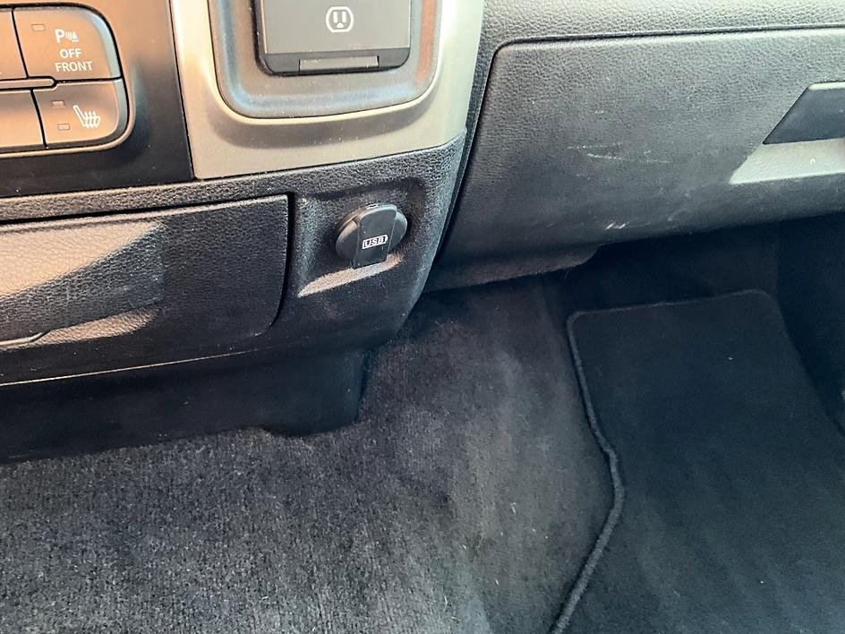 Used 2017 Black Ram SLT image 30