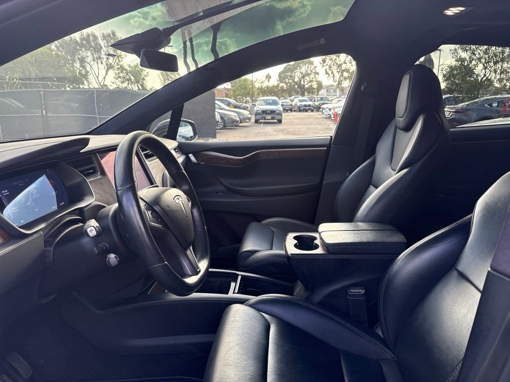 Used 2018 Solid Black Tesla 75D image 11