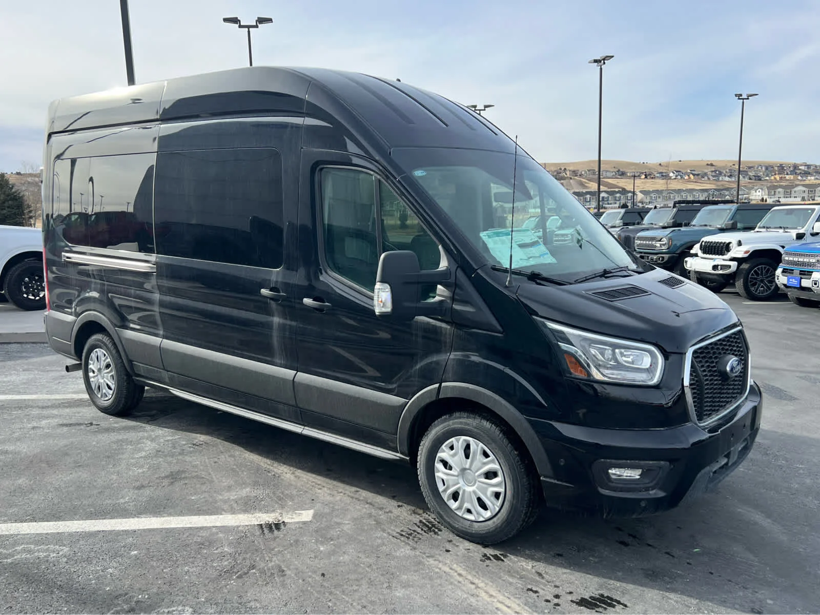 2024 Ford Transit Passenger Van XLT - Photo 5