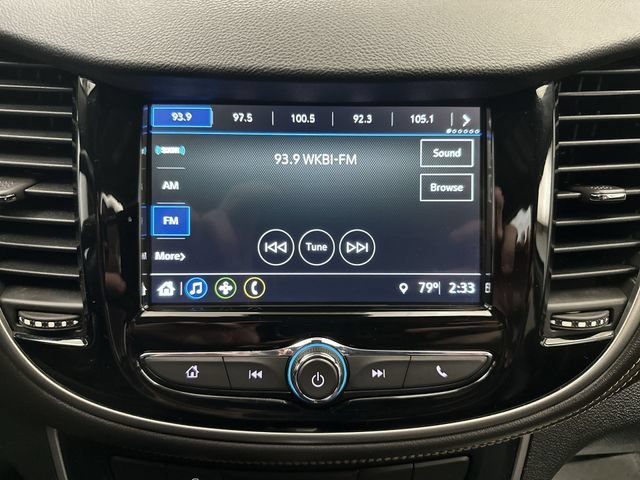 Used 2018 SILVER ICE METALLIC Chevrolet LT image 15