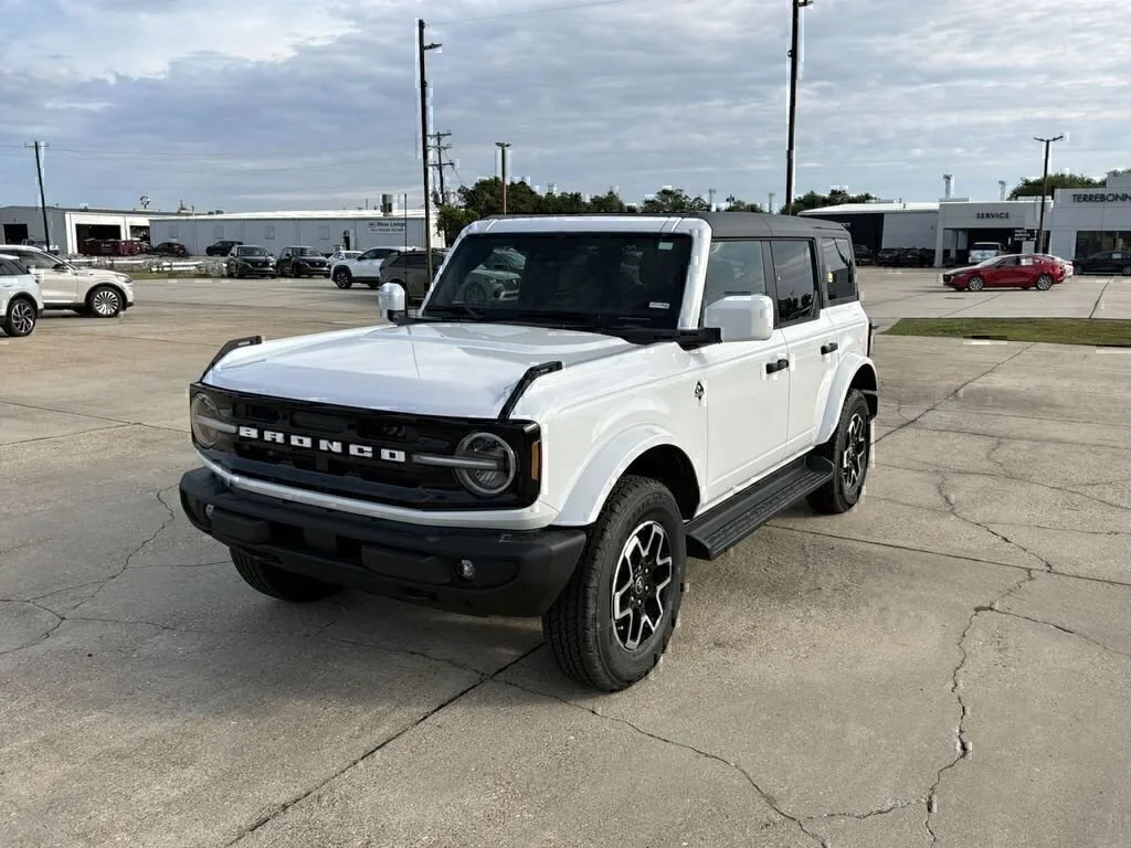 New 2026 Oxford White Ford Outer Banks® image 10