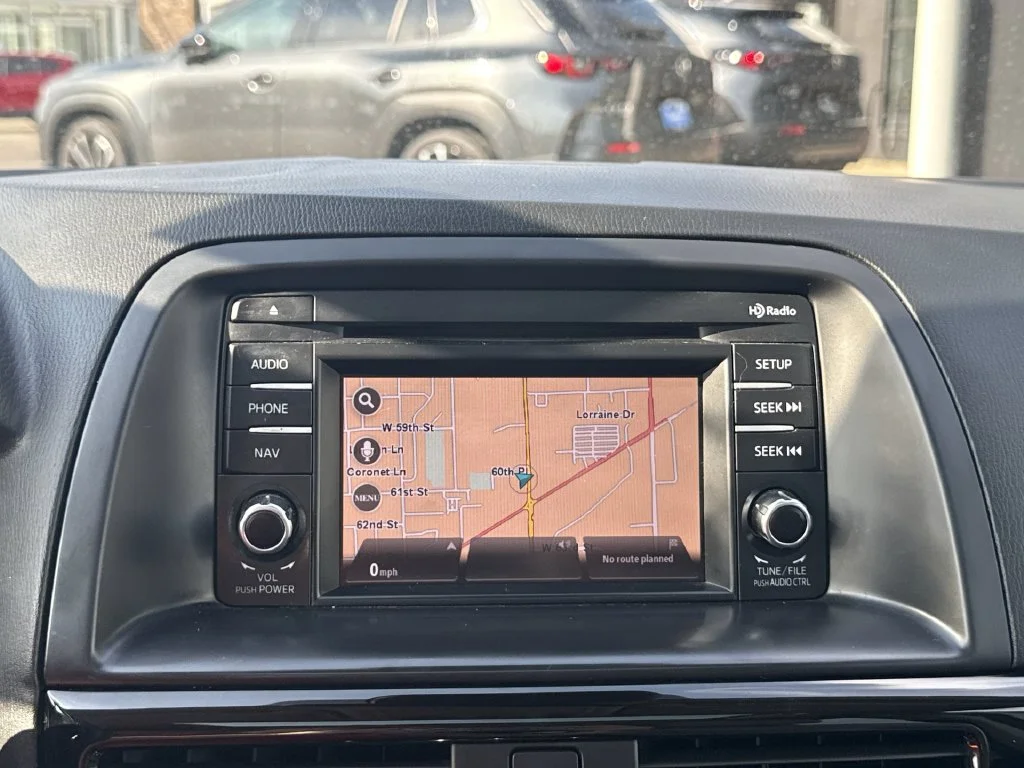 Used 2015 White Mazda Grand Touring image 18
