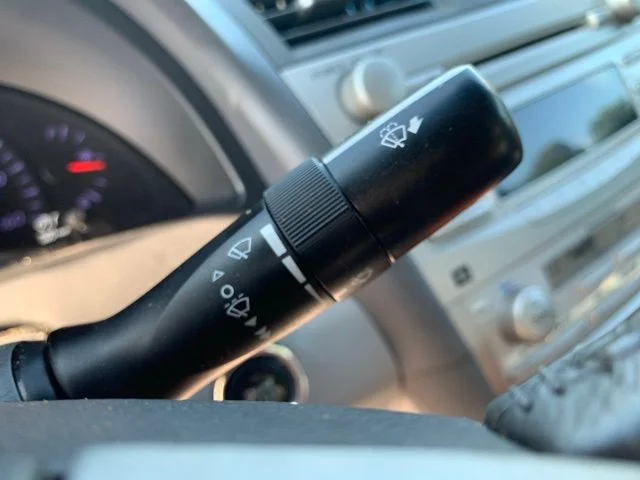 Used 2010 Black Toyota XLE image 31