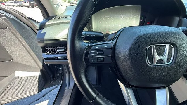 Used 2024  Honda Touring image 27