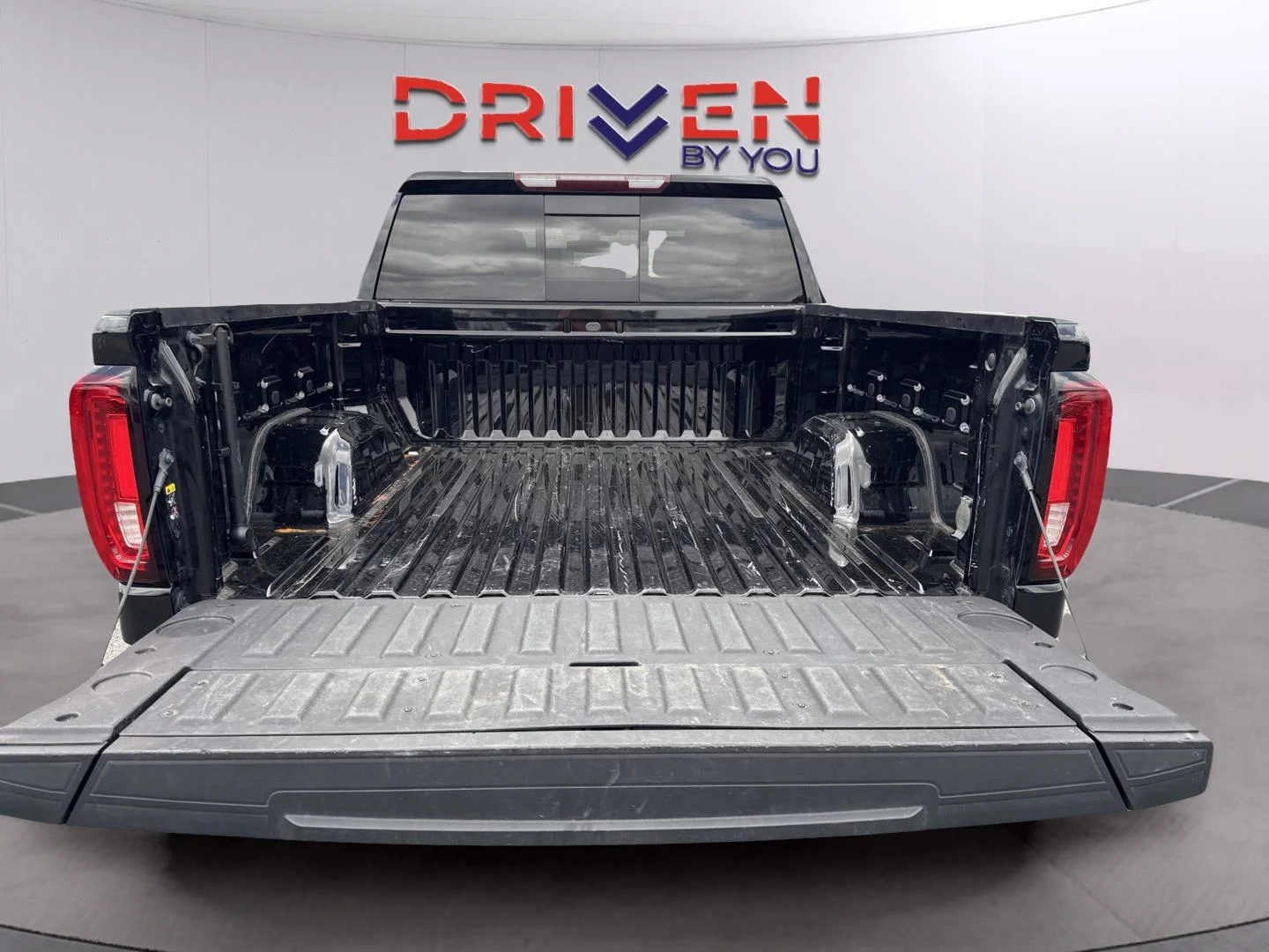 Used 2021 ONYX BLACK GMC SLT image 35