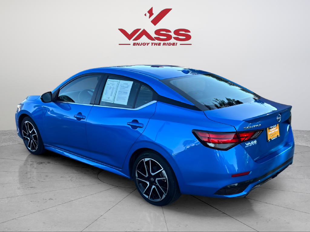 Used 2025 Blue Nissan SR image 3