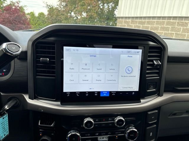 Used 2025 Silver Ford XLT image 24