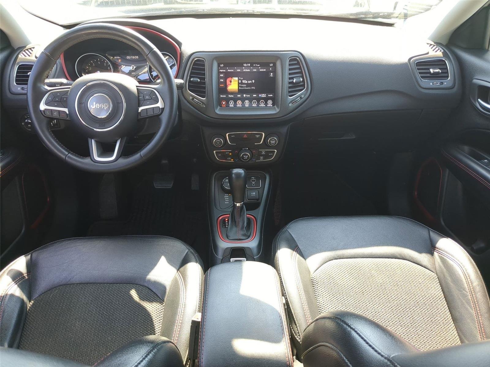 Used 2019 White Clearcoat Jeep Trailhawk image 32