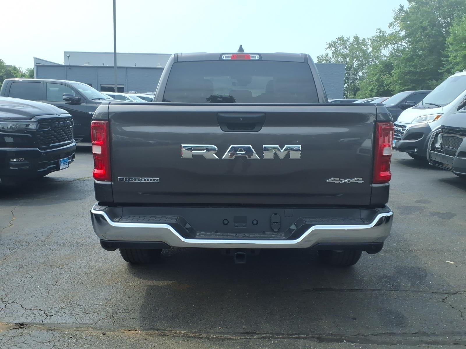 New 2026 Granite Crystal Metallic Clear-Coat Exterior Paint RAM Big Horn/Lone Star image 5