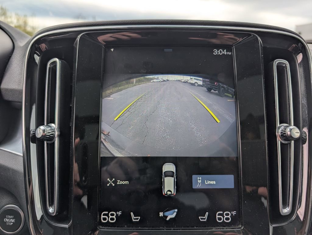Used 2019  Volvo Momentum image 20