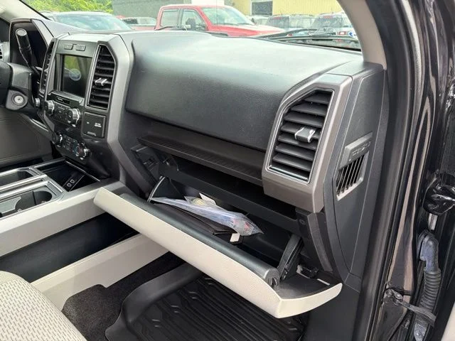 Used 2019 Agate Black Metallic Ford XLT image 31