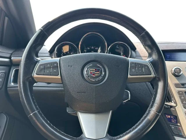 Used 2013 Red Cadillac Performance image 18